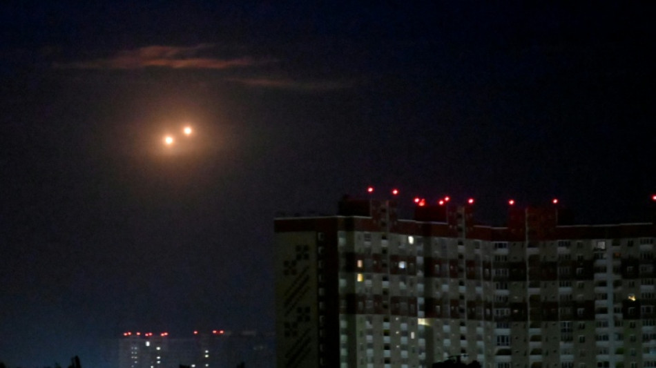 Ukraine: des "bombardements massifs" sur Kiev font moins cinq morts, selon les autorit&eacute;s