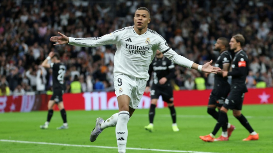 Real Madrid aposta em Mbapp&eacute; para virar contra Arsenal