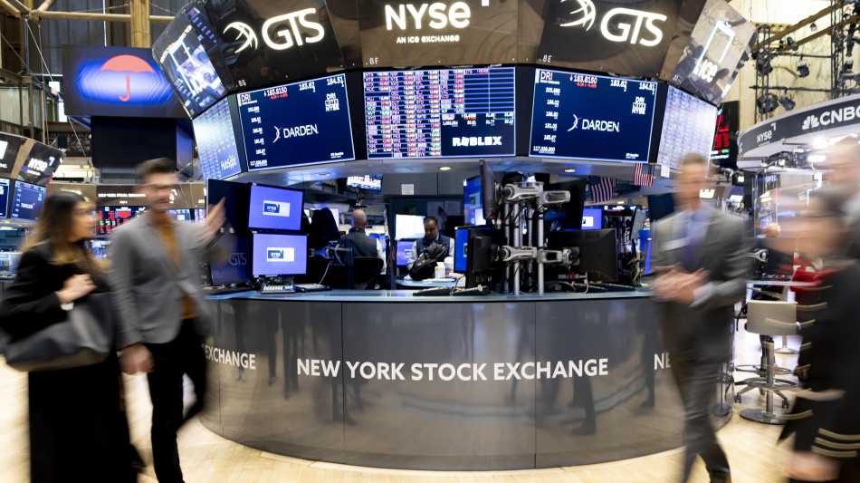Wall Street apre positiva, Dj +0,14%, Nasdaq +0,22%