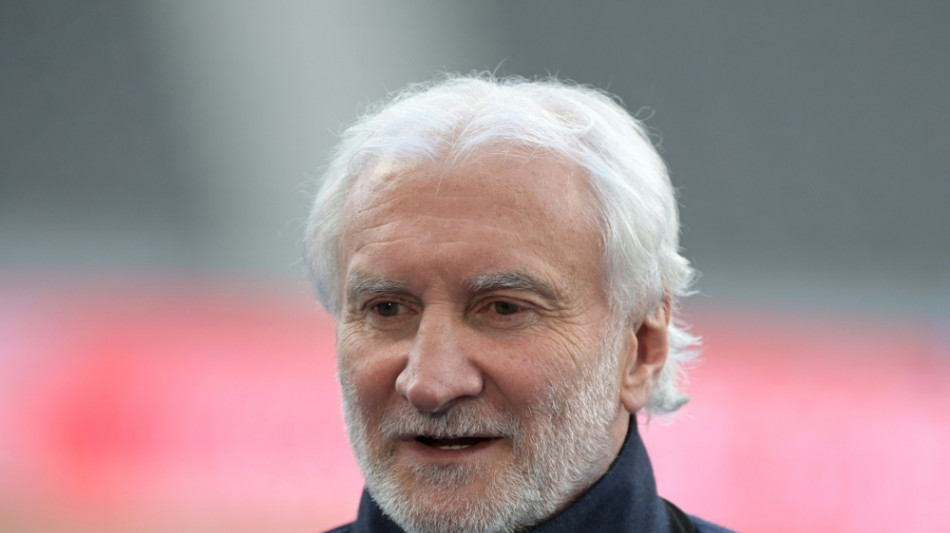 V&ouml;ller verteidigt Nachwuchskonzept des DFB