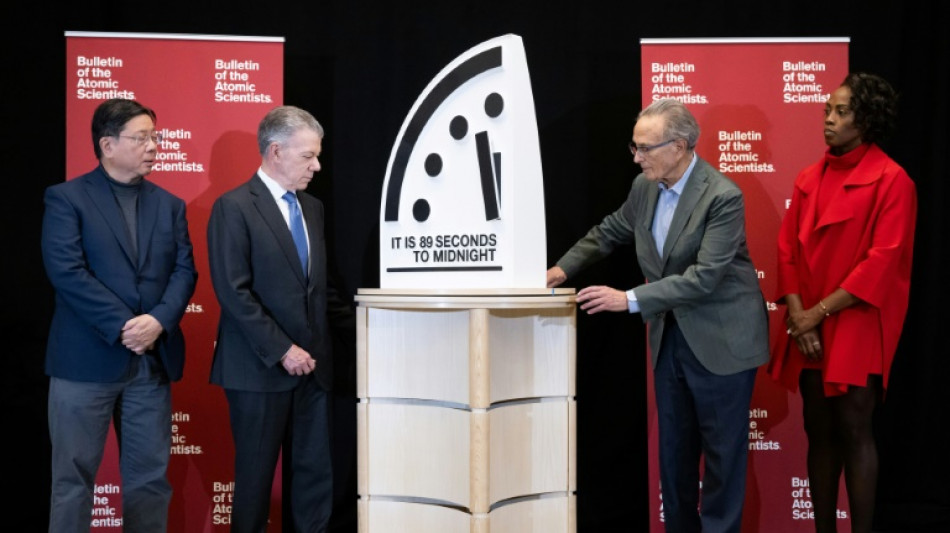 Nur noch 89 Sekunden bis Mitternacht: Forscher stellen "Weltuntergangsuhr" vor