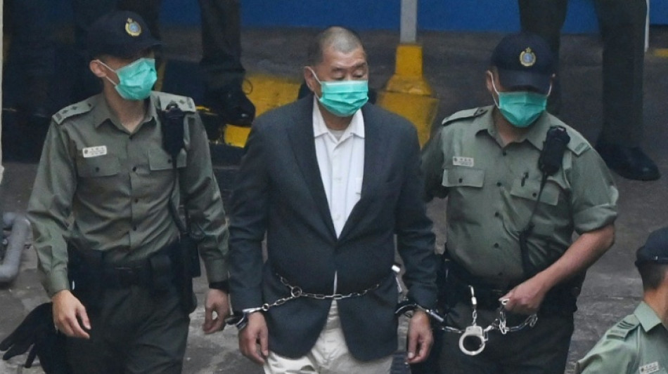 Justi&ccedil;a de Hong Kong condena magnata da imprensa e ativista pr&oacute;-democracia Jimmy Lai a 20 anos de pris&atilde;o