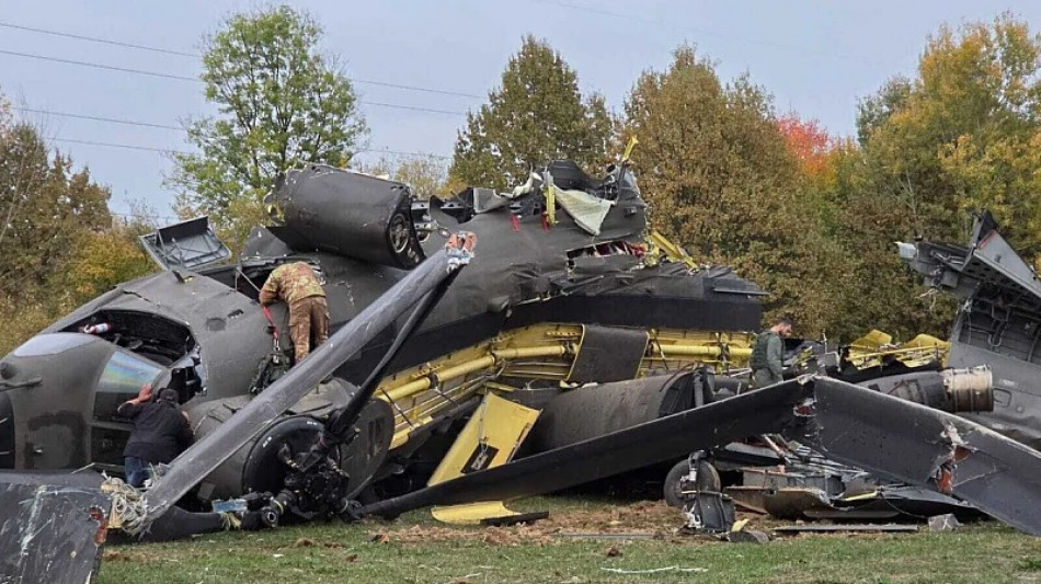 Elicottero caduto, una sergente della Croce Rossa tra i morti