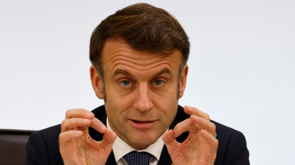 Macron alerta contra 'uma paz que seja uma capitula&ccedil;&atilde;o' para Ucr&acirc;nia