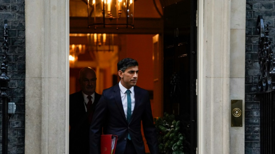 Rishi Sunak compte sur le couronnement de Charles III pour rassembler malgr&eacute; la crise