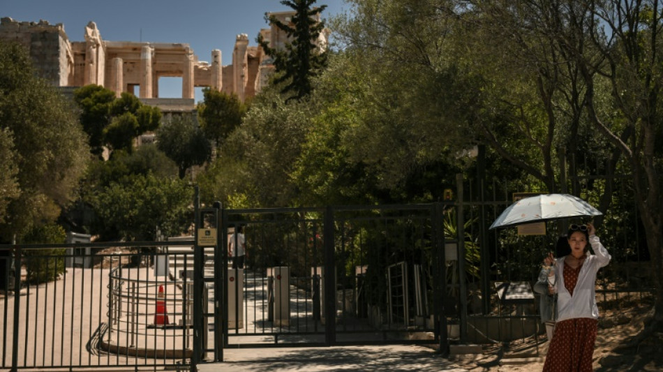 L'Acropole d'Ath&egrave;nes ferme &agrave; nouveau  partiellement en raison d'une vague de chaleur
