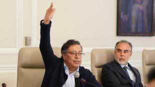 Gobierno de Colombia se desmorona tras ins&oacute;lita reuni&oacute;n de ministros emitida en vivo