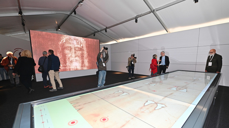 La Sindone non fu stesa su un corpo umano, ma su una scultura