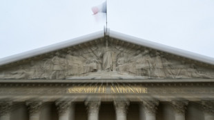 Début de l'examen d'un budget de la sécu explosif entre réforme suspendue et économies renforcées