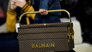 Penas de cárcel por el robo de piezas de la marca Balmain en la Semana de la Moda de París