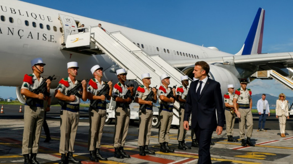 Macron attendu &agrave; La R&eacute;union sur le chikungunya et les d&eacute;g&acirc;ts du cyclone Garance