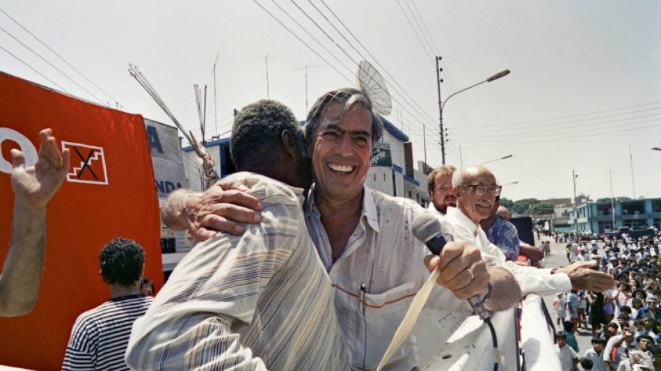 La pol&iacute;tica, la otra gran pasi&oacute;n de Mario Vargas Llosa