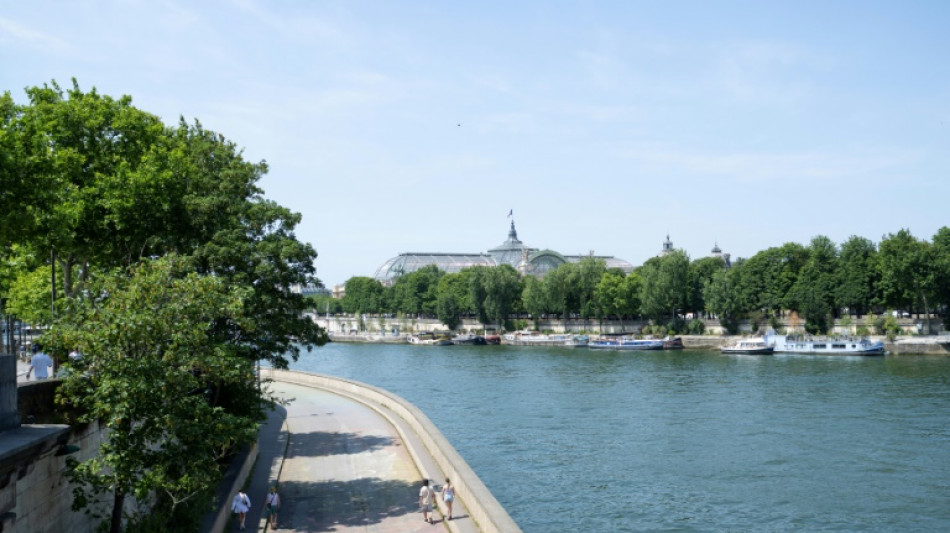 Face aux canicules, comment l'eau froide de la Seine rafra&icirc;chit Paris