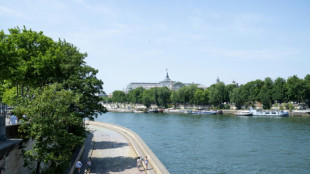 Face aux canicules, comment l'eau froide de la Seine rafra&icirc;chit Paris