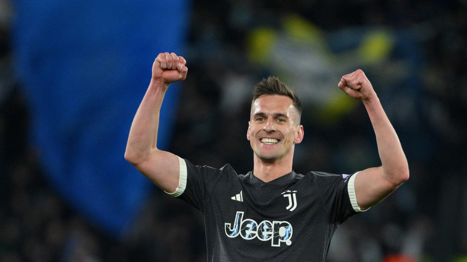 Calcio: Milik rinnova con la Juve, contratto fino al 2027