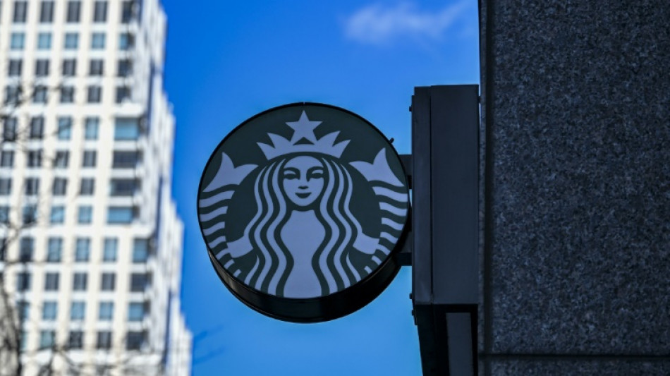 Ordenan a Starbucks pagar USD50 millones a hombre que se quem&oacute; con un t&eacute;