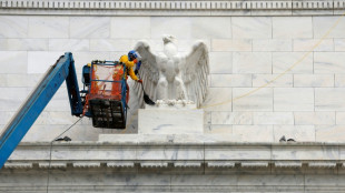Fed corta suas taxas de juros em um quarto de ponto percentual, a 4%-4,25%
