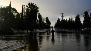 Un cyclone am&egrave;ne toujours plus de pluie en Californie, endeuill&eacute;e par des temp&ecirc;tes historiques