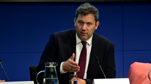 Klingbeil pocht auf "Brandmauer" zur AfD und Pr&uuml;fung von Verbot