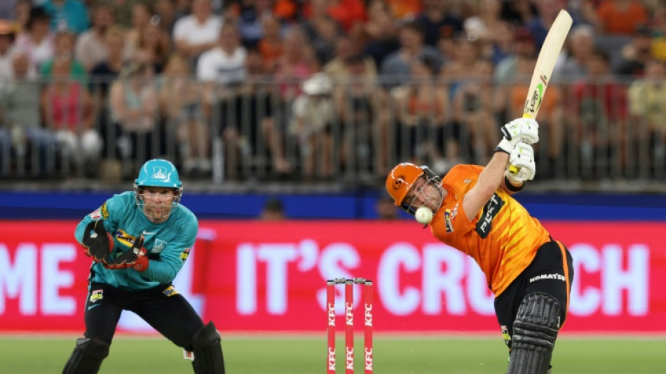 Wicketkeeper Peirson added to Australia's Ashes squad