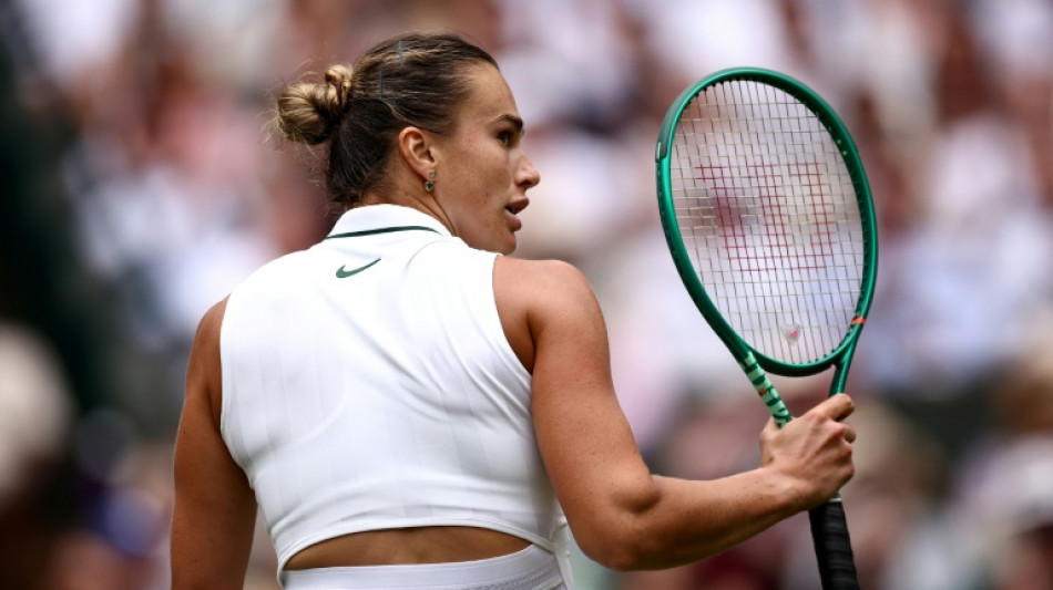 Sabalenka vence e segue firme em Wimbledon