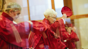 Karlsruher Verhandlung &uuml;ber NPD beginnt ohne Vertreter von Partei