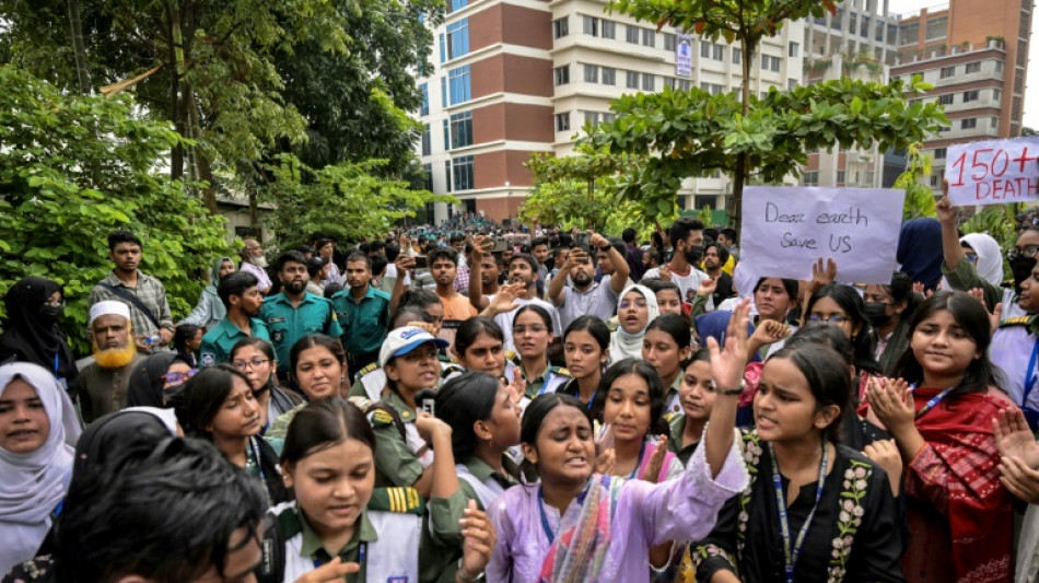 Trauer und Wut nach Absturz von Milit&auml;rjet auf Schule in Bangladesch
