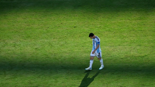Sem Messi, parte da sele&ccedil;&atilde;o argentina retorna a Buenos Aires