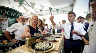 Loup: Macron plaide pour davantage de pr&eacute;l&egrave;vements pour prot&eacute;ger le pastoralisme