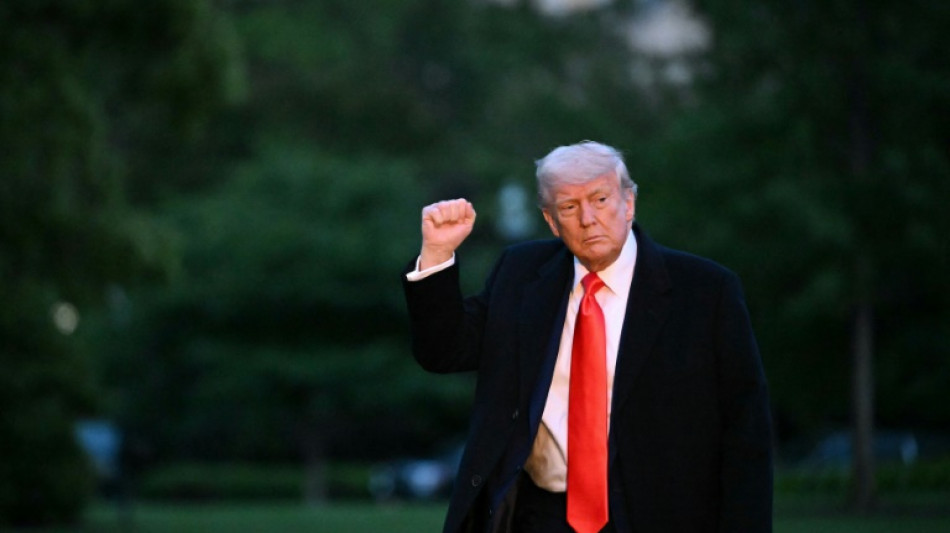 Stock markets fall as Trump threatens tariffs on EU, Apple