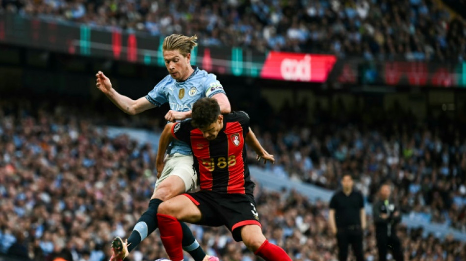 Liverpool anuncia contrata&ccedil;&atilde;o do lateral-esquerdo h&uacute;ngaro Milos Kerkez