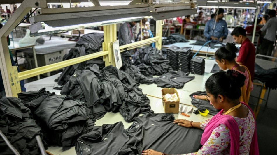 Apr&egrave;s la surtaxe am&eacute;ricaine, inqui&eacute;tudes dans la capitale indienne du textile
