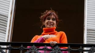 La expresidenta argentina Kirchner evoluciona bien tras una cirug&iacute;a por peritonitis