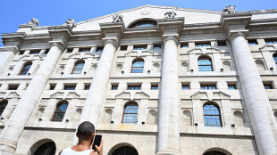 Borsa: Milano in calo (-0,2%) con le banche