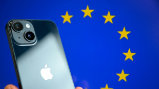 La UE anuncia multas a Apple y Meta, en medio de tensiones comerciales con EEUU