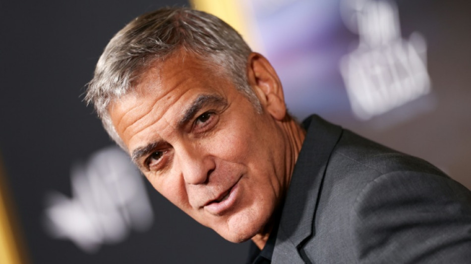 George Clooney revient sur son pass&eacute; au cin&eacute;ma, mais regarde vers l'avenir dans la vie 