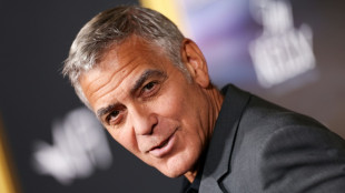 George Clooney revient sur son pass&eacute; au cin&eacute;ma, mais regarde vers l'avenir dans la vie 