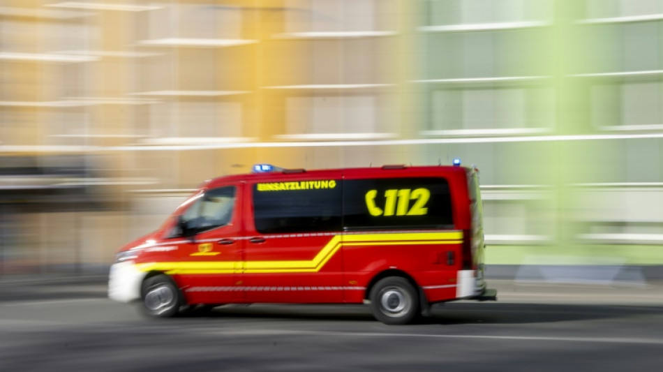 Kollision von Stra&szlig;enbahn und Tanklaster in Baden-W&uuml;rttemberg: Fahrzeuge in Flammen