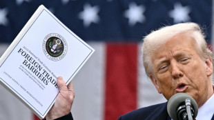 Parceiros comerciais dos EUA pedem diálogo após ofensiva protecionista de Trump