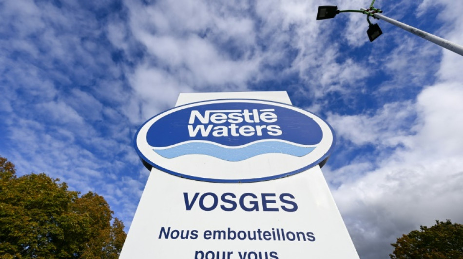 Verunreinigtes Mineralwasser: Foodwatch verklagt Konzerne Nestl&eacute; und Sources Alma