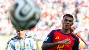'Competimos como animais', afirma lateral espanhol Pedro Porro