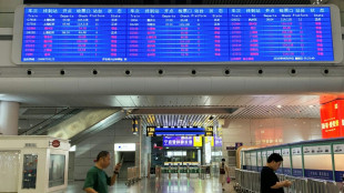 Vols suspendus et &eacute;vacuations en Chine, o&ugrave; le typhon Dolphin a touch&eacute; terre