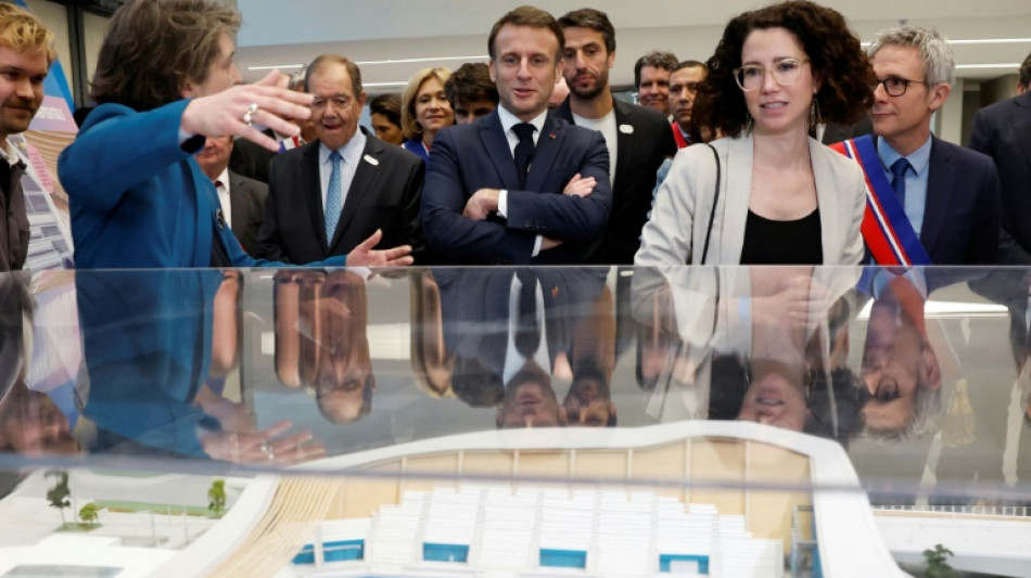 Macron defiende la actuaci&oacute;n de la cantante Aya Nakamura en las ceremonias de Par&iacute;s-2024