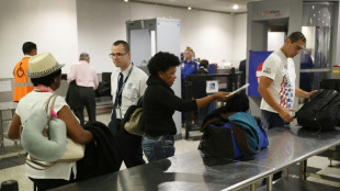 US scraps shoe removal at airport screening