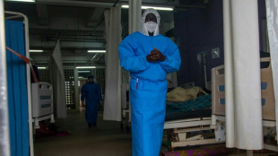 Un brote de &eacute;bola deja 29 muertos en Uganda 