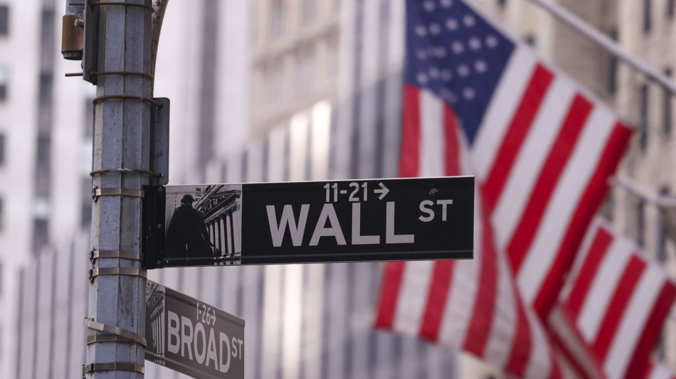 I futures di Wall Street in forte calo, Dow Jones -3,56%