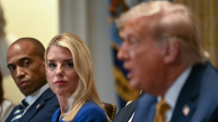 Dans la tourmente, l'administration Trump veut publier des documents de l'affaire Epstein