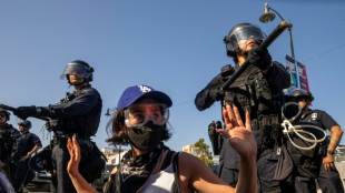 Trump versch&auml;rft Ton nach Protesten in Los Angeles - Gouverneur will Trump verklagen