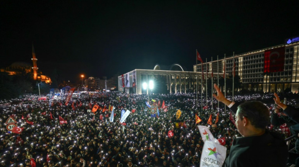 Festnahme des Erdogan-Rivalen Imamoglu l&ouml;st Protestwelle in der T&uuml;rkei aus