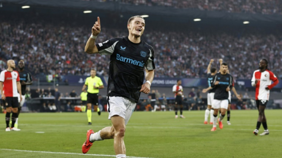 Leverkusen goleia Feyenoord (4-0) fora de casa na 1&ordf; rodada da Champions